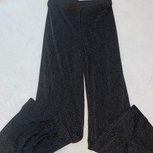 Brand: Forever21, size: large, black pants and top